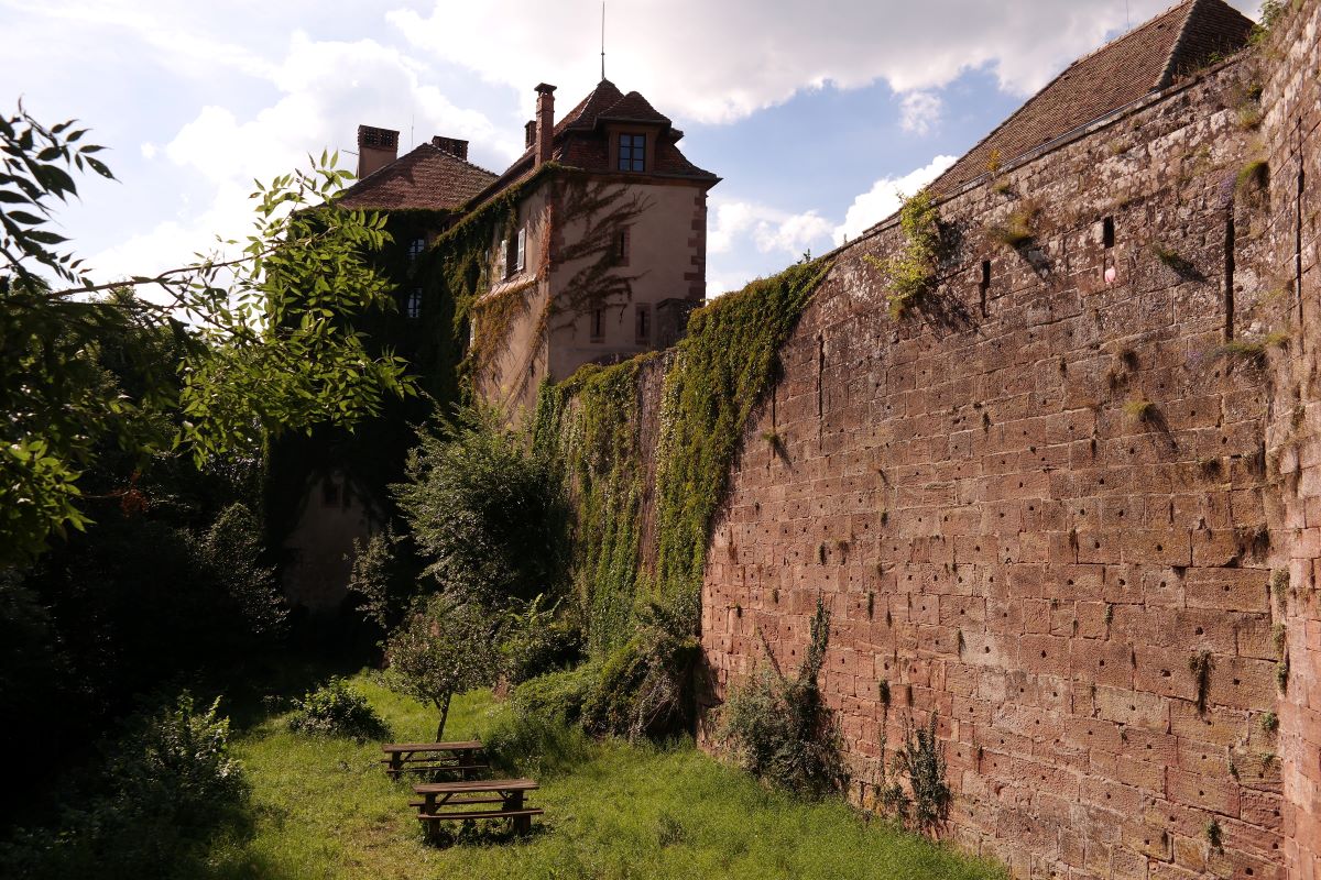 Lire la suite à propos de l’article Le château de la petite Pierre, place forte miniature