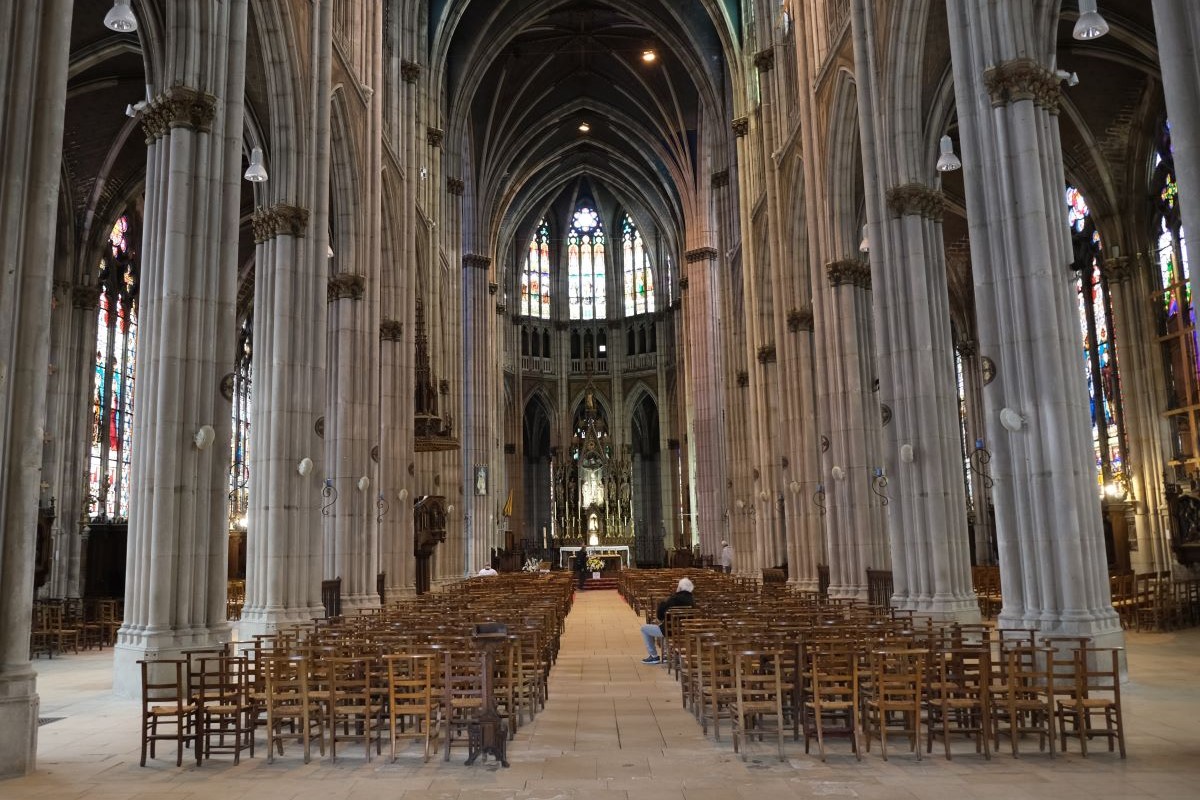 You are currently viewing Etonnante basilique Saint Epvre