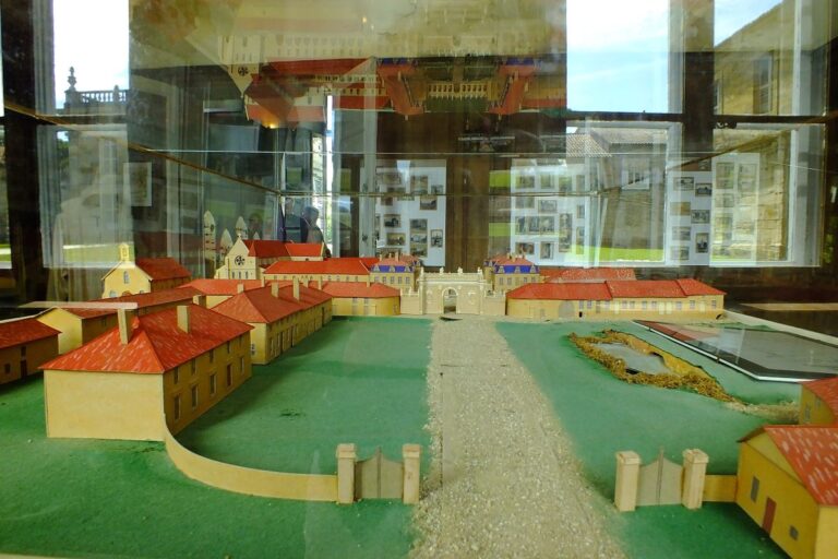 Maquette de l'abbaye de Trois Fontaines Haute Marne 52