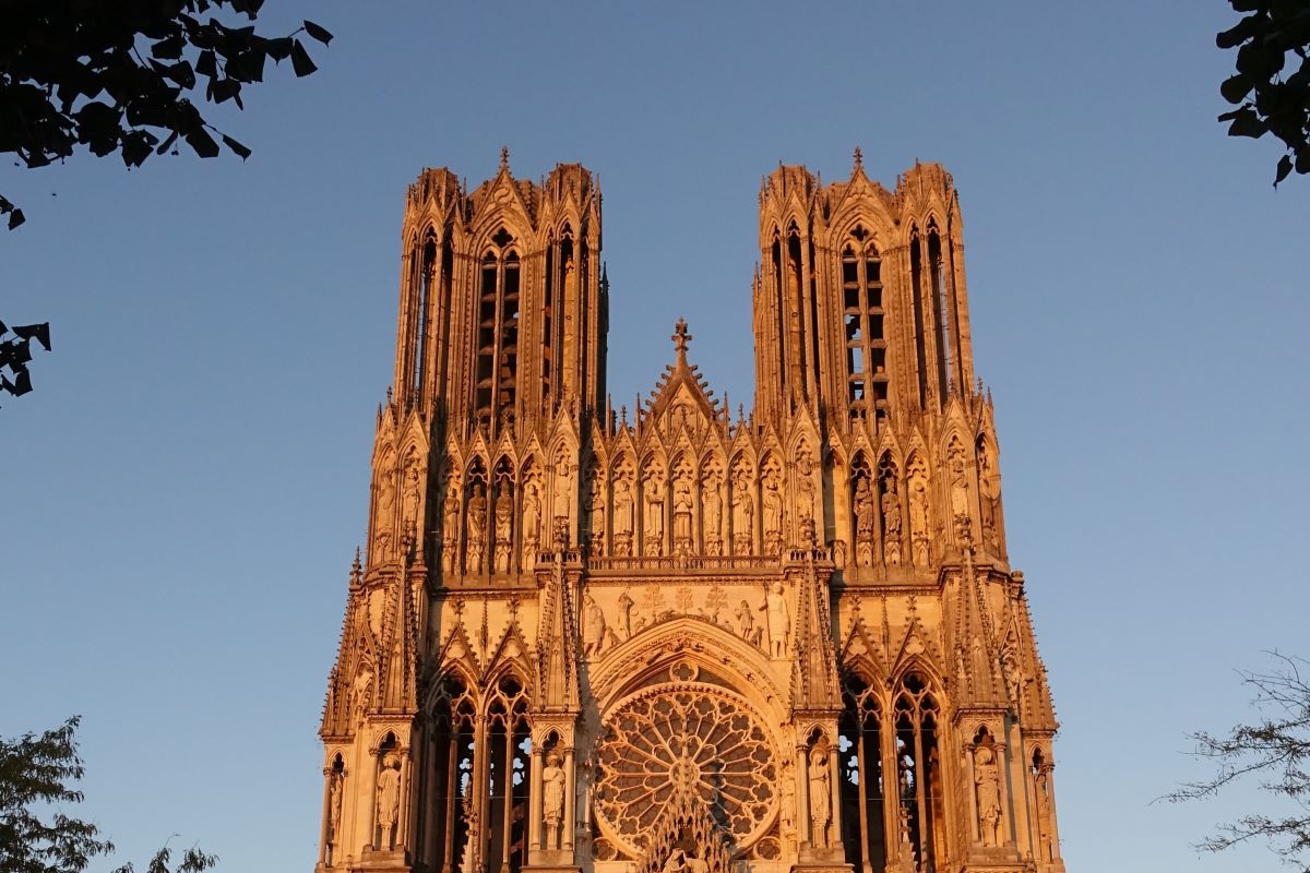 Lire la suite à propos de l’article Visiter les tours de la cathédrale de Reims