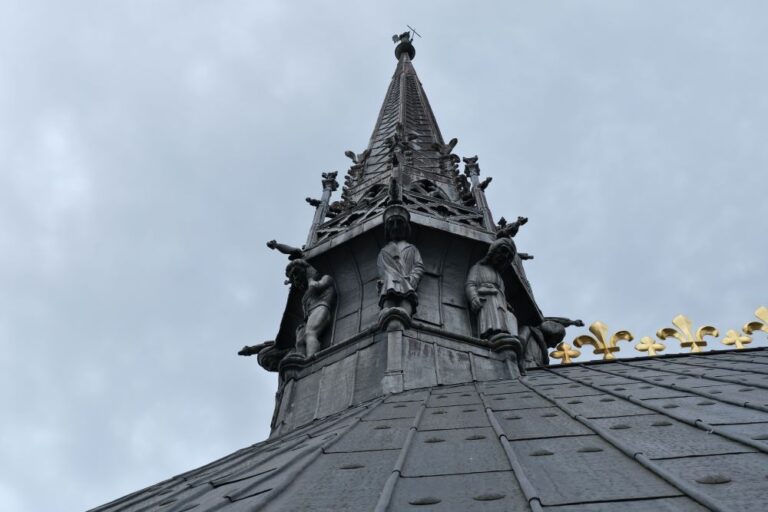 La fléche de la cahédrale de Reims