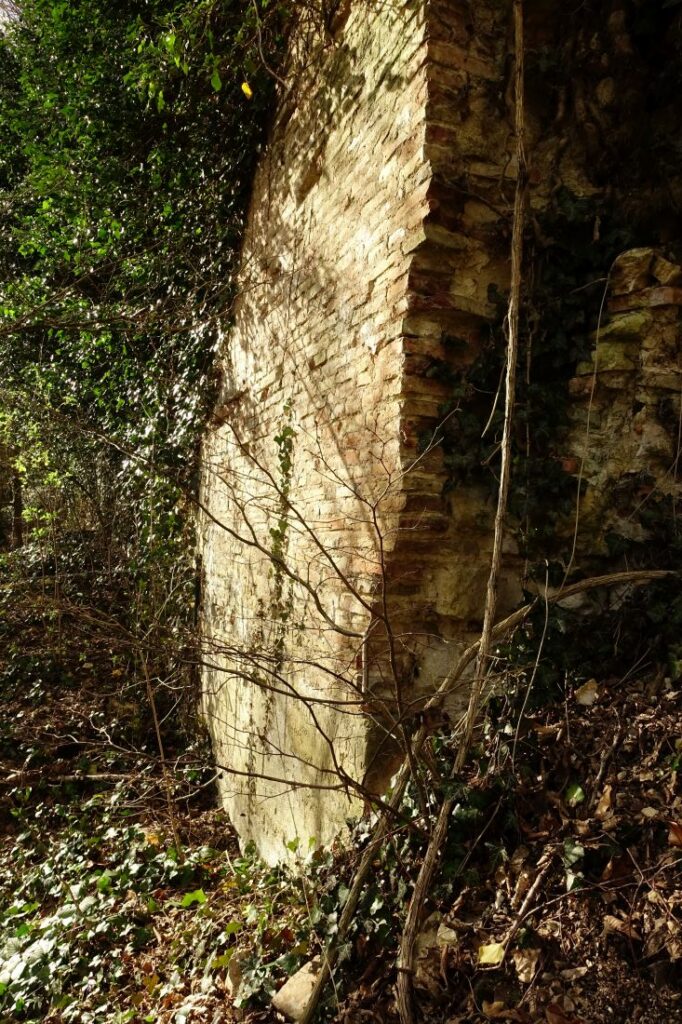 Murs des moines - Beaulieu en Argonne