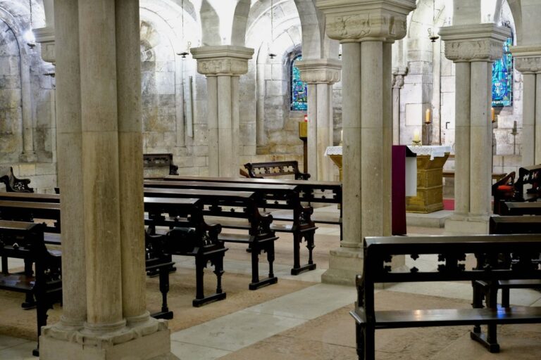 Trésor silencieux : La crypte de la cathédrale de Verdun