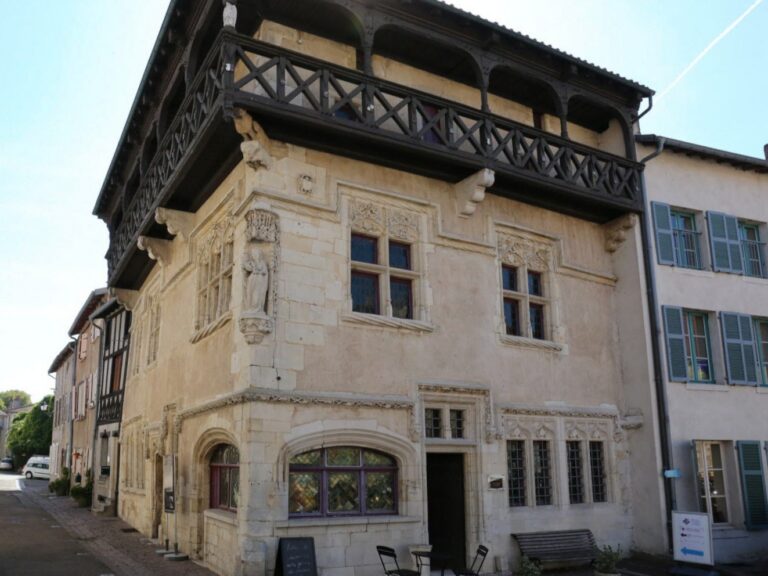 Hôtel de la Monnaie Vic sur Seille