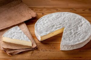 Lire la suite à propos de l’article Le brie de Meaux : une spécialité meusienne !